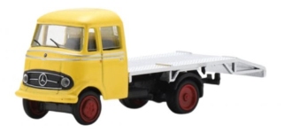 Schuco 451870014 - H0 - Mercedes-Benz L 319 Autotransporter - gelb